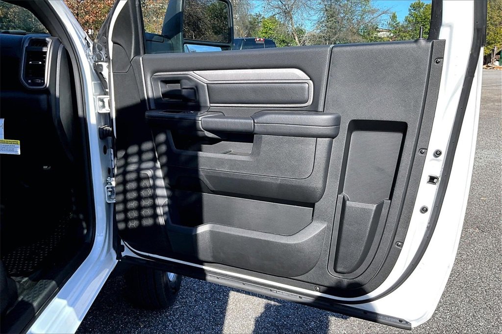 Used 2024 RAM 5500 Tradesman image 22