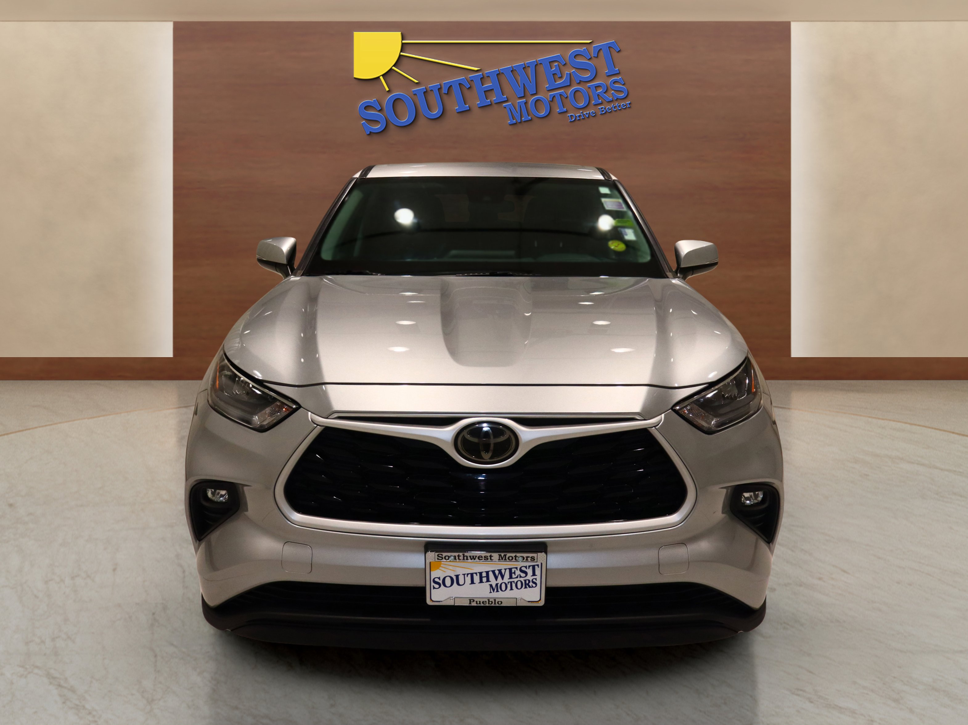 Used 2020 Toyota Highlander LE image 6