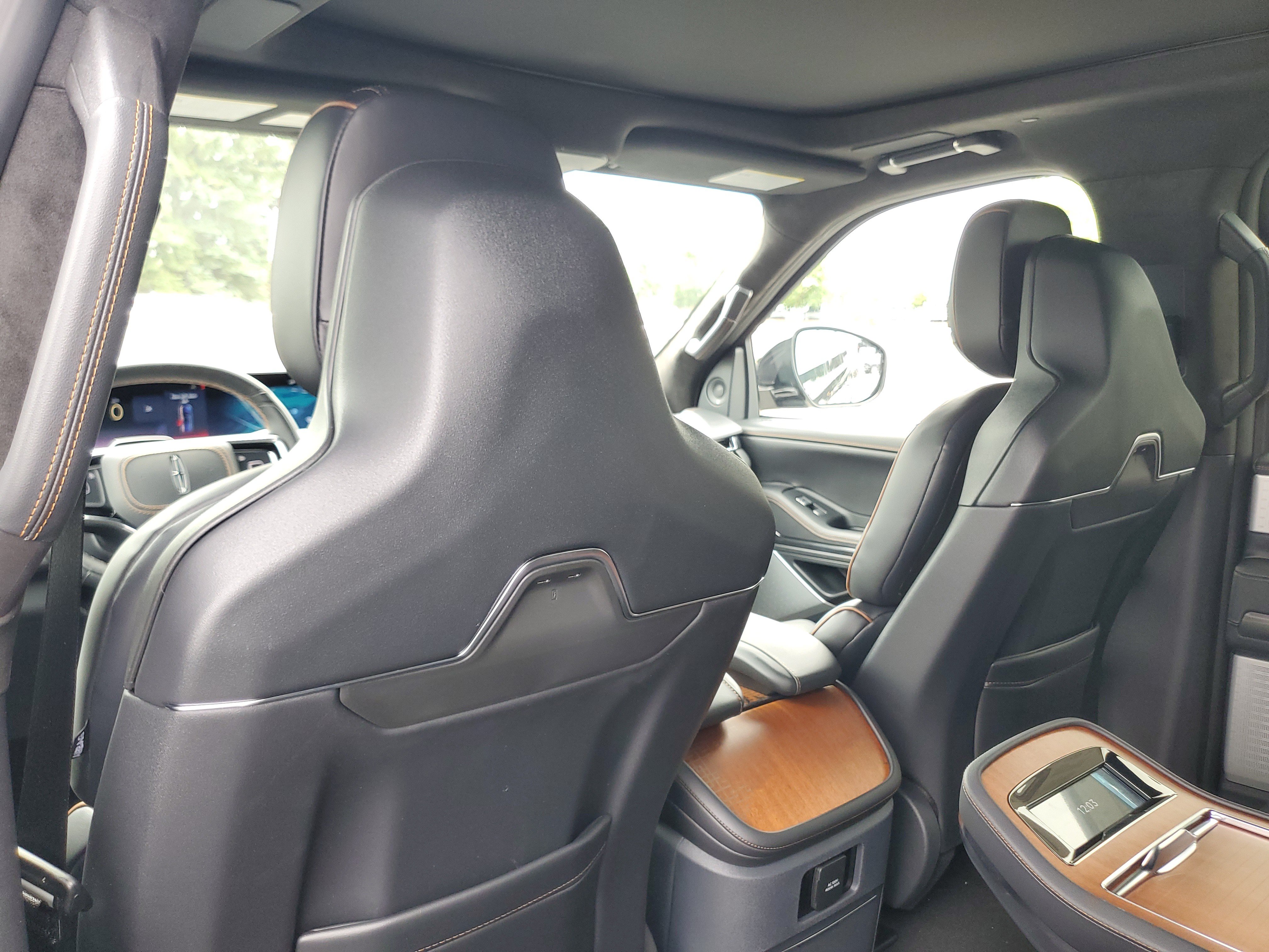 New 2026 Lincoln Navigator L Black Label AWD/4WD image 28