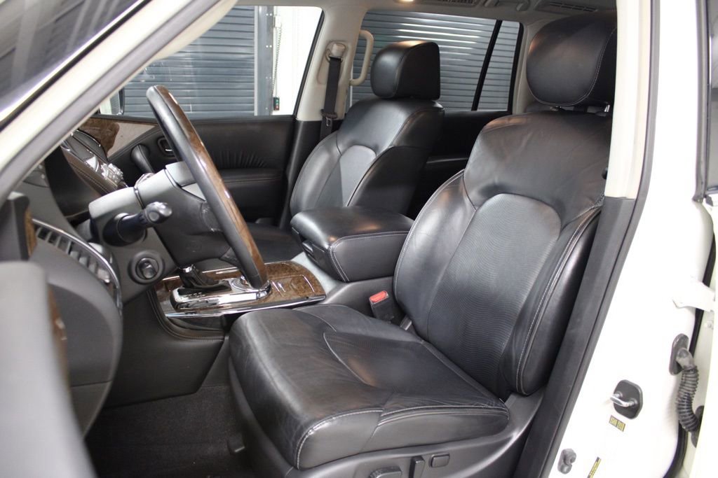Used 2016 INFINITI QX80 4WD w/ 22" Wheel Package image 5