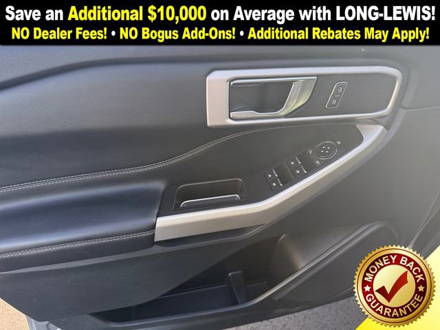 Used 2022 Ford Explorer XLT image 16