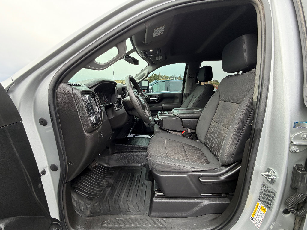 Used 2021 GMC Sierra 2500 4x4 Crew Cab w/ Convenience Package image 2