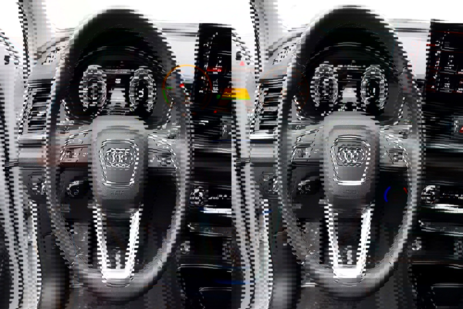 Used 2022 Audi Q5 e Premium w/ Convenience Package image 28