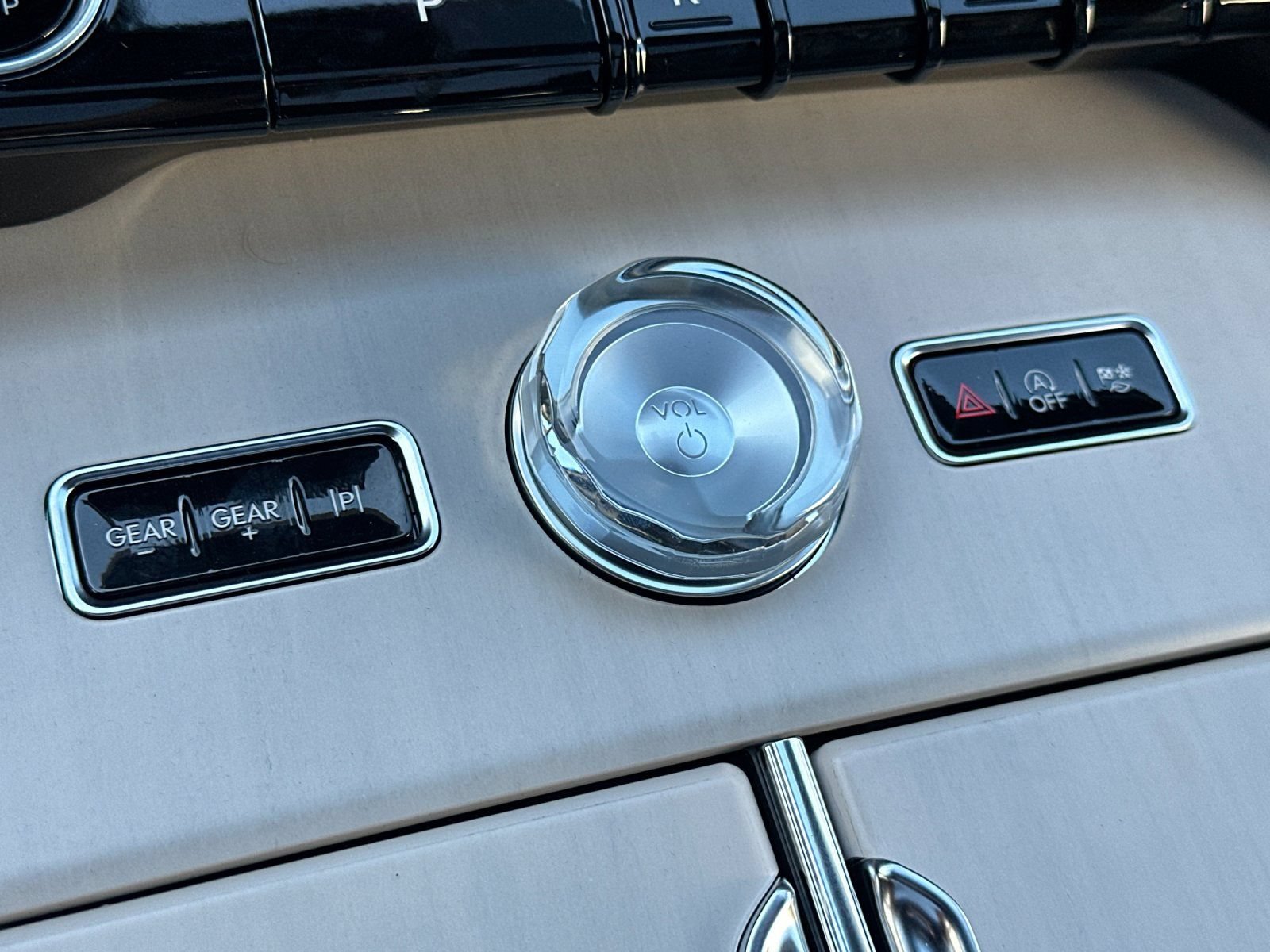 New 2027 Lincoln Navigator L Reserve w/ Jet Appearance Package AWD/4WD image 21