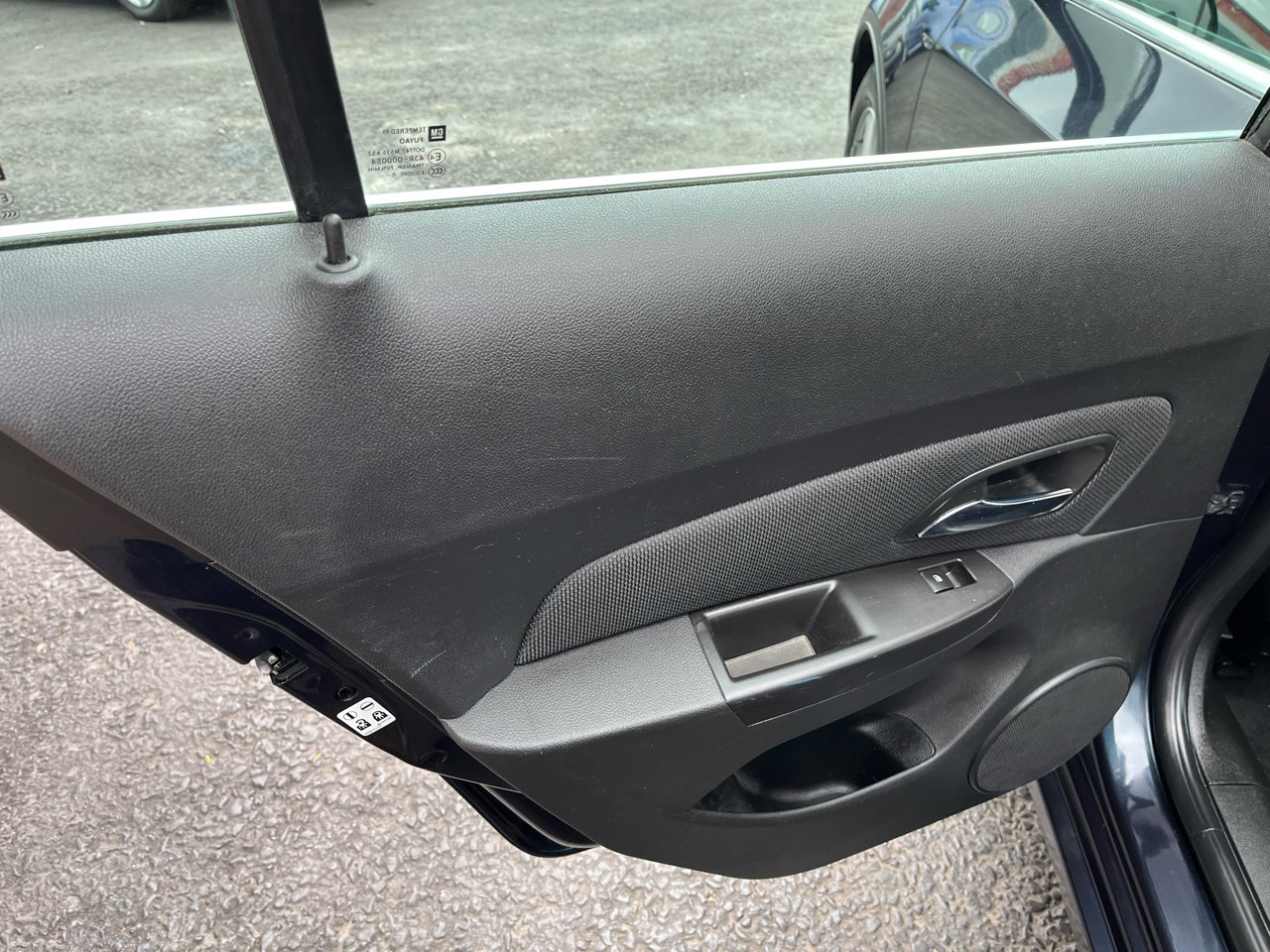 Used 2016 Chevrolet Cruze LT image 23