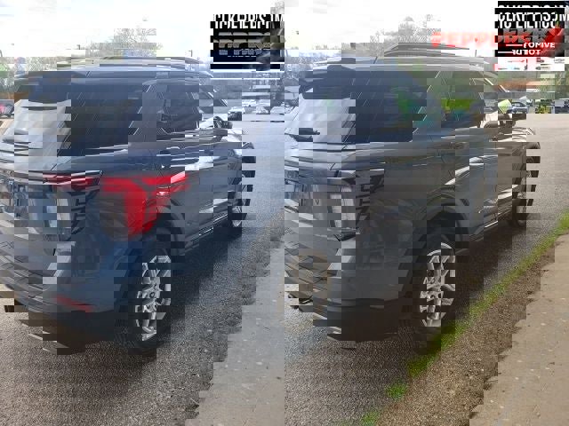 Used 2026 Ford Explorer Active w/ Active Comfort Package image 5