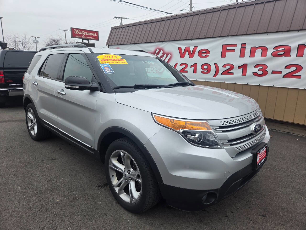 Used 2015 Ford Explorer Limited image 1