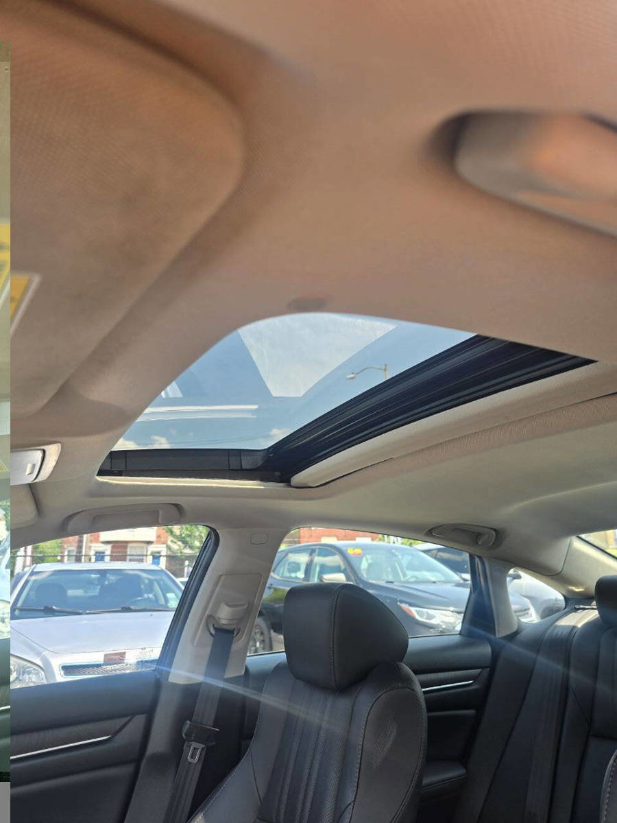 Used 2021 Honda Accord EX-L image 9