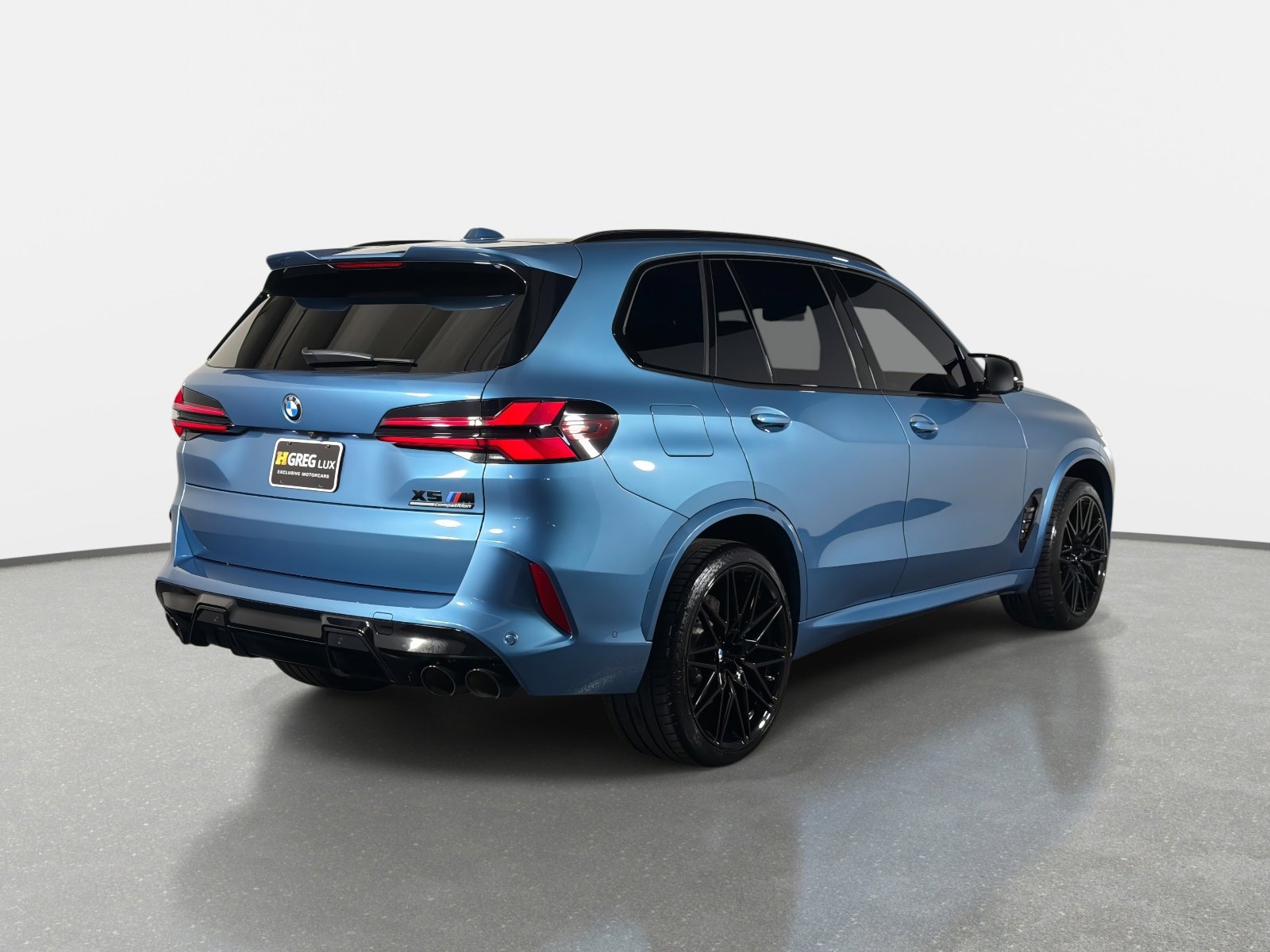 Used 2026 BMW X5 M Competition image 3