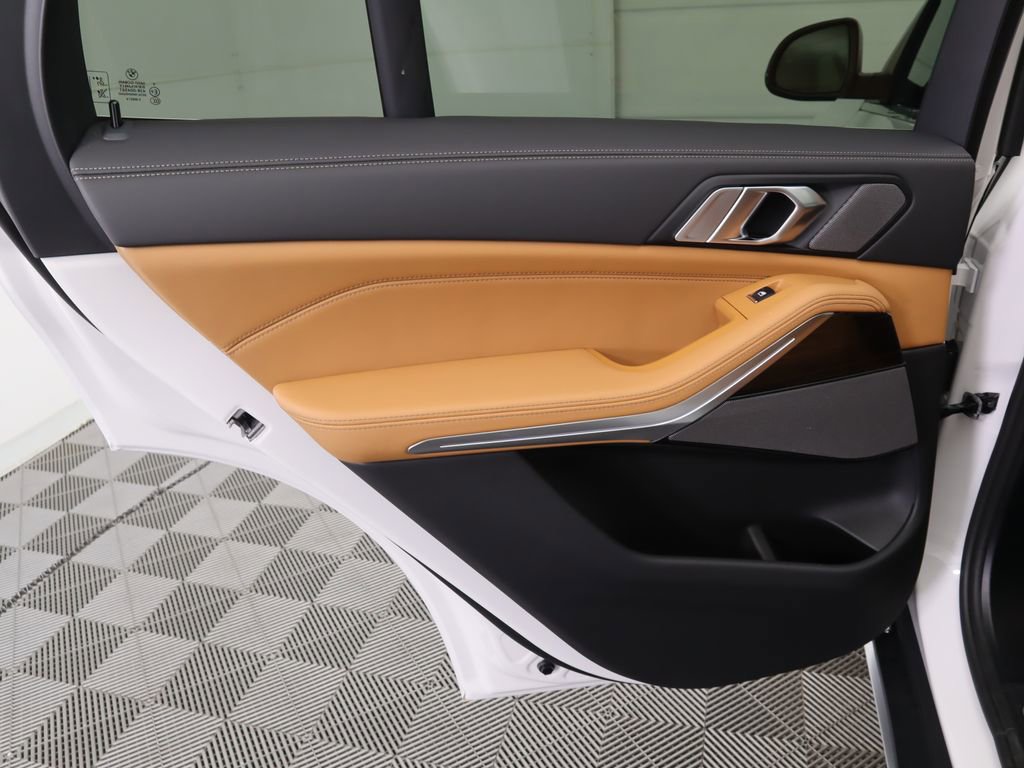 New 2026 BMW X5 sDrive40i w/ Climate Comfort Package image 27