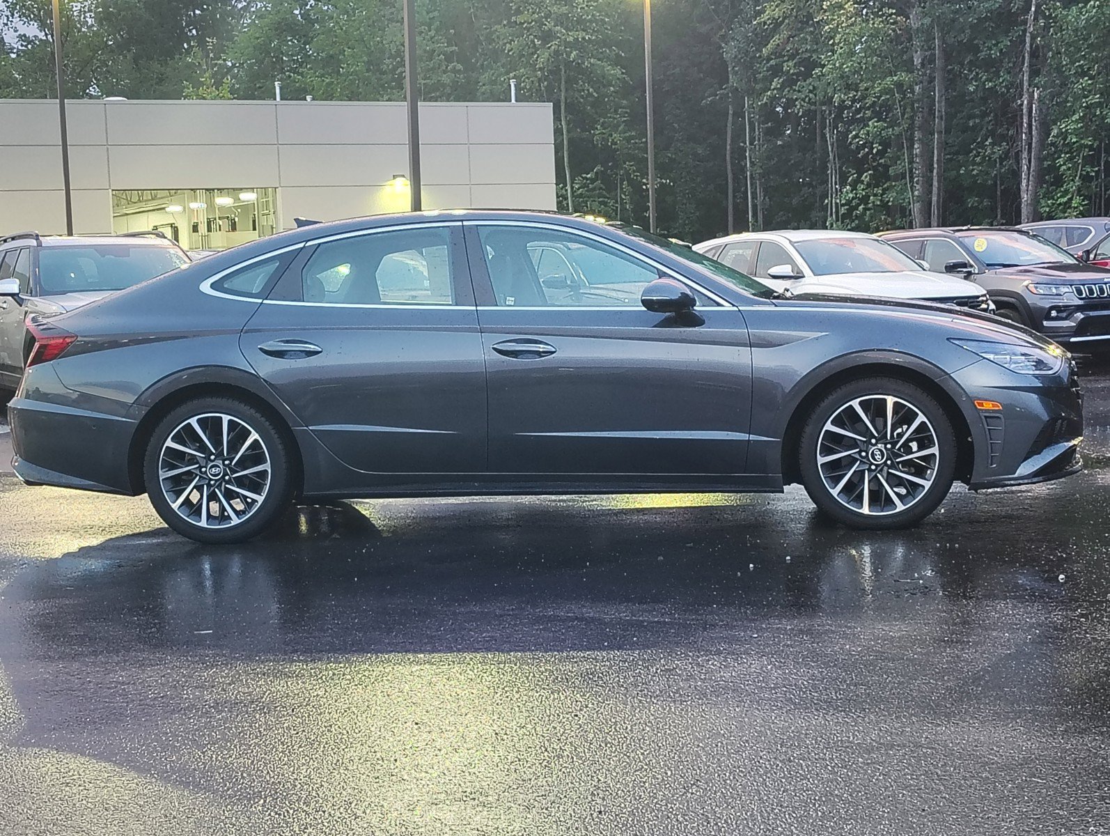 Certified 2023 Hyundai Sonata Limited FWD image 25