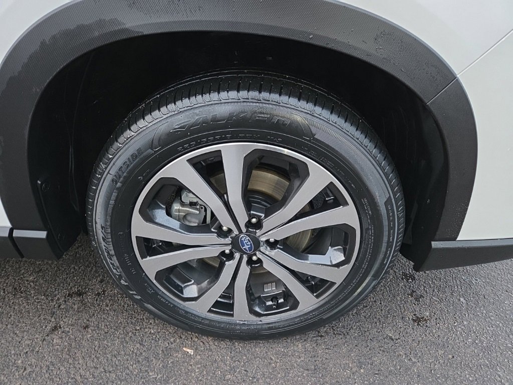 Used 2021 Subaru Forester Limited w/ Popular Package #3 image 25