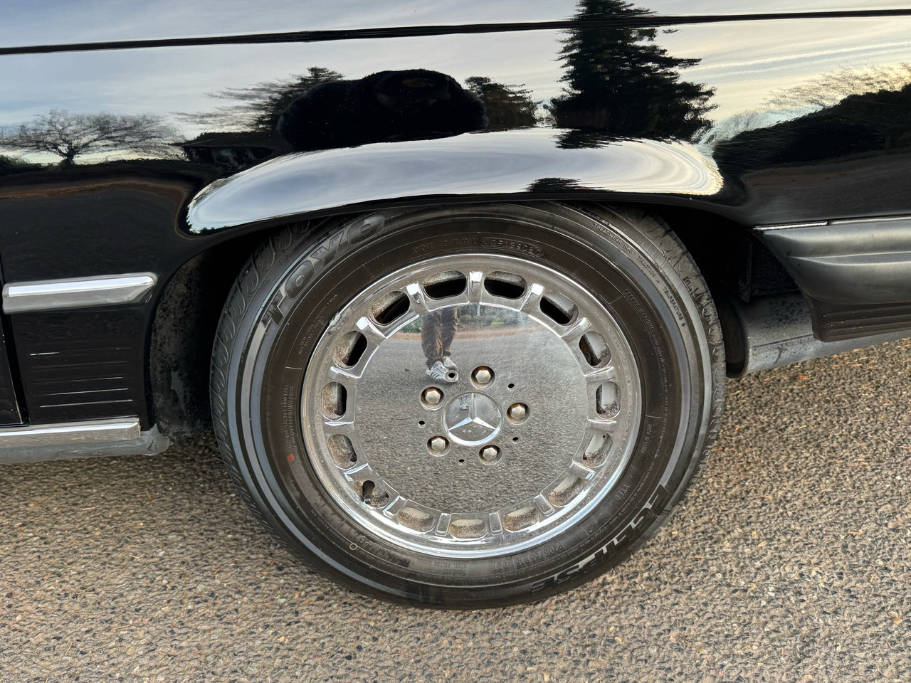 Used 1988 Mercedes-Benz 560 SL image 27