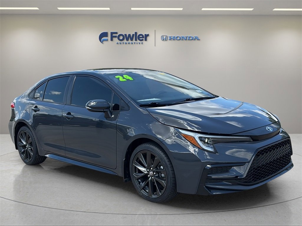 Used 2024 Toyota Corolla SE image 8