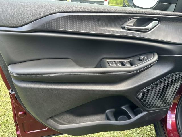 New 2025 Jeep Grand Cherokee Laredo X w/ Luxury Tech Group I image 24