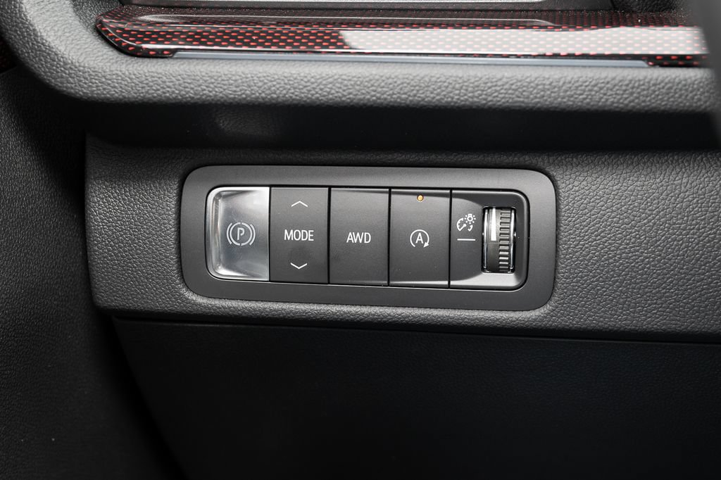 New 2026 Chevrolet Traverse Z71 w/ Enhanced Driving Package AWD/4WD image 26