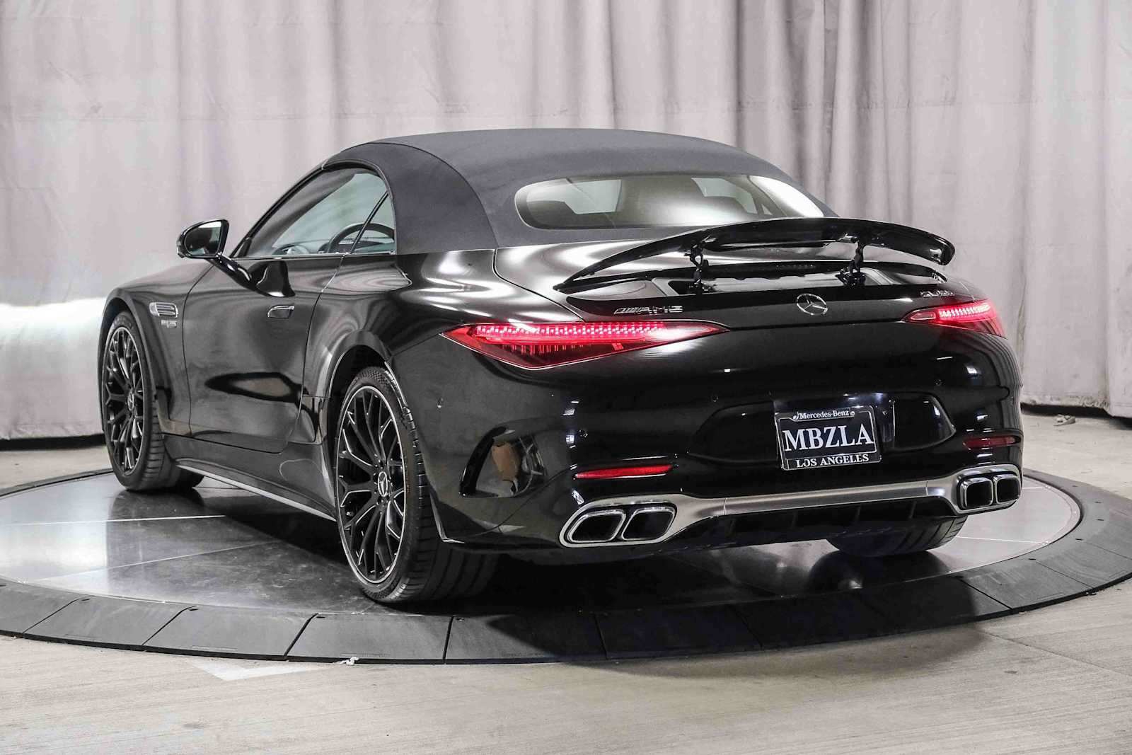 Certified 2023 Mercedes-Benz SL 55 AMG 4MATIC image 5