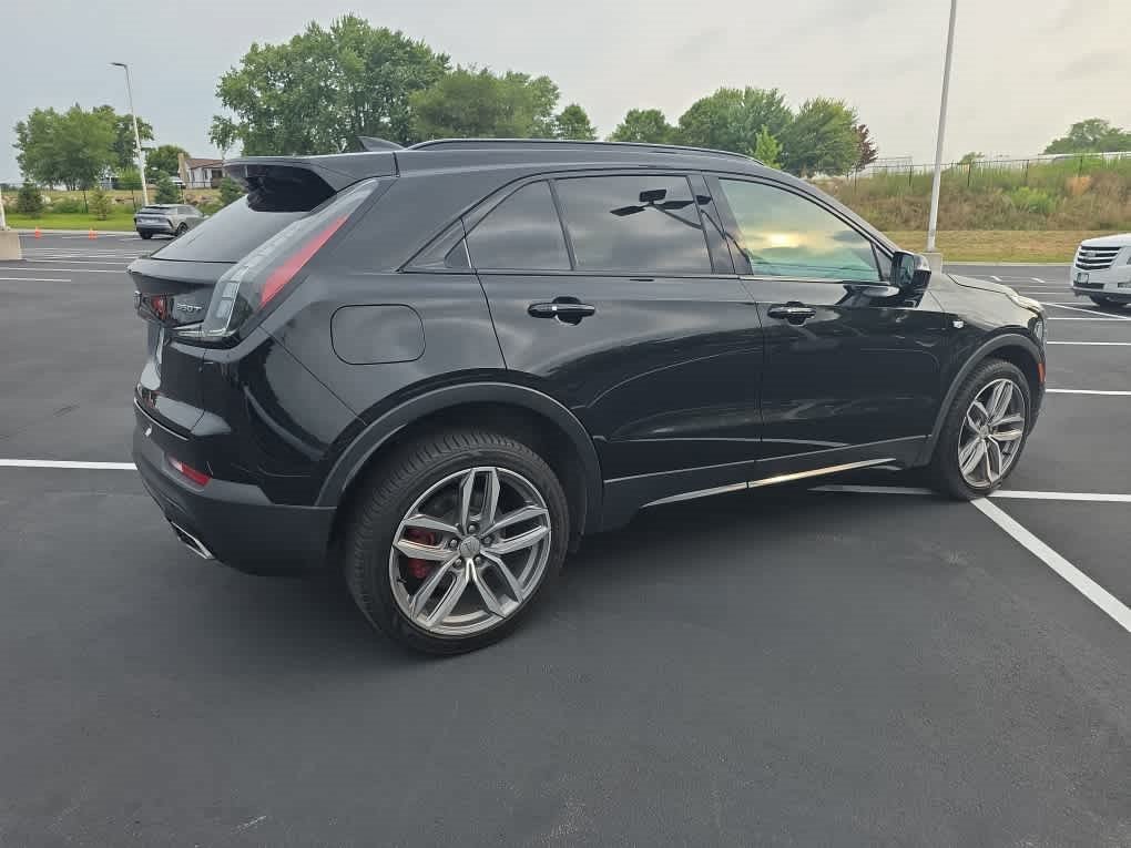Used 2021 Cadillac XT4 Sport AWD/4WD image 3