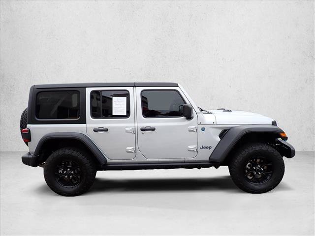 Used 2024 Jeep Wrangler Unlimited AWD/4WD image 5