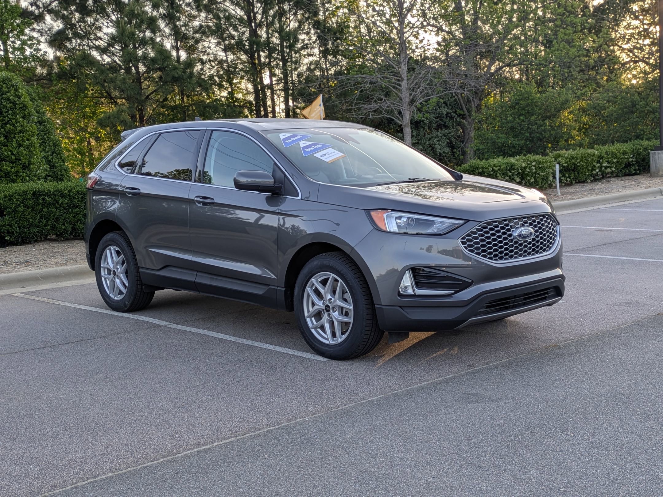 Certified 2024 Ford Edge SEL w/ Convenience Package AWD/4WD image 1