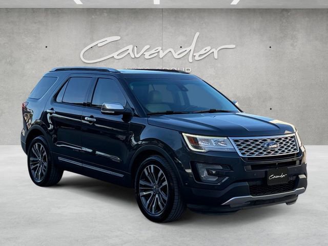 Used 2017 Ford Explorer Platinum image 2