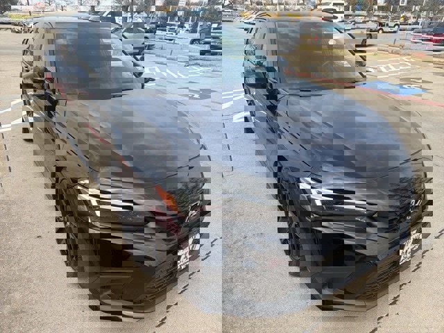 Used 2023 Honda Civic Sport image 3