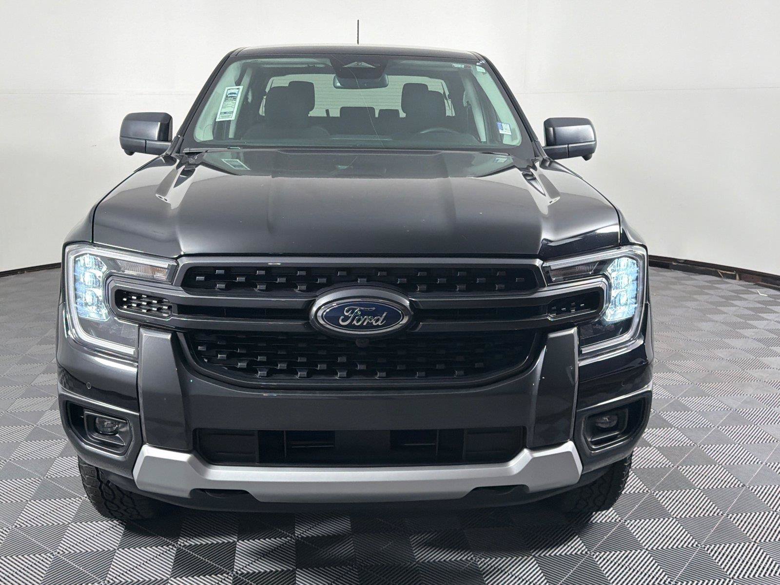 Used 2025 Ford Ranger XLT w/ Technology Package AWD/4WD image 2