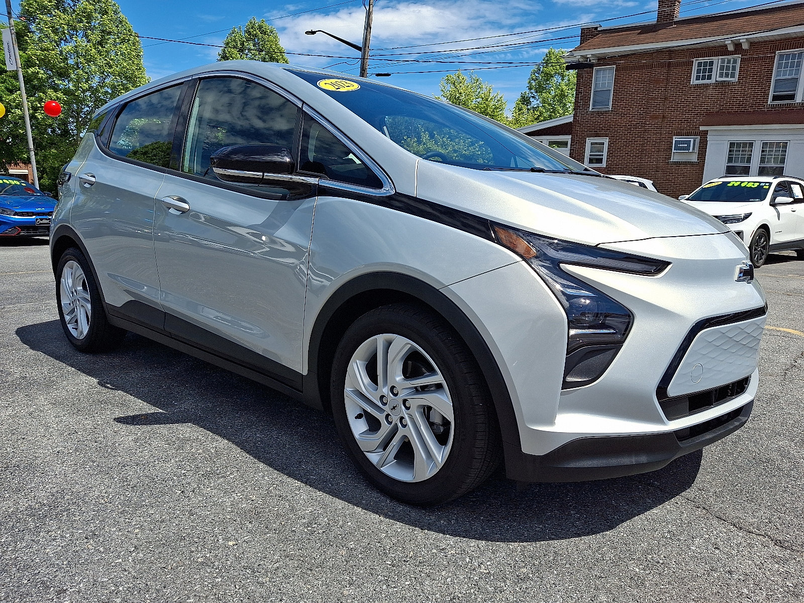 Used 2023 Chevrolet Bolt LT FWD image 7