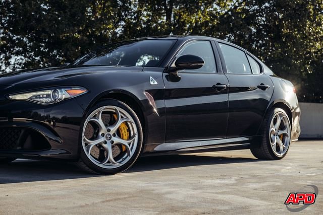 Used 2019 Alfa Romeo Giulia Quadrifoglio w/ Driver Assist Dynamic Package image 44