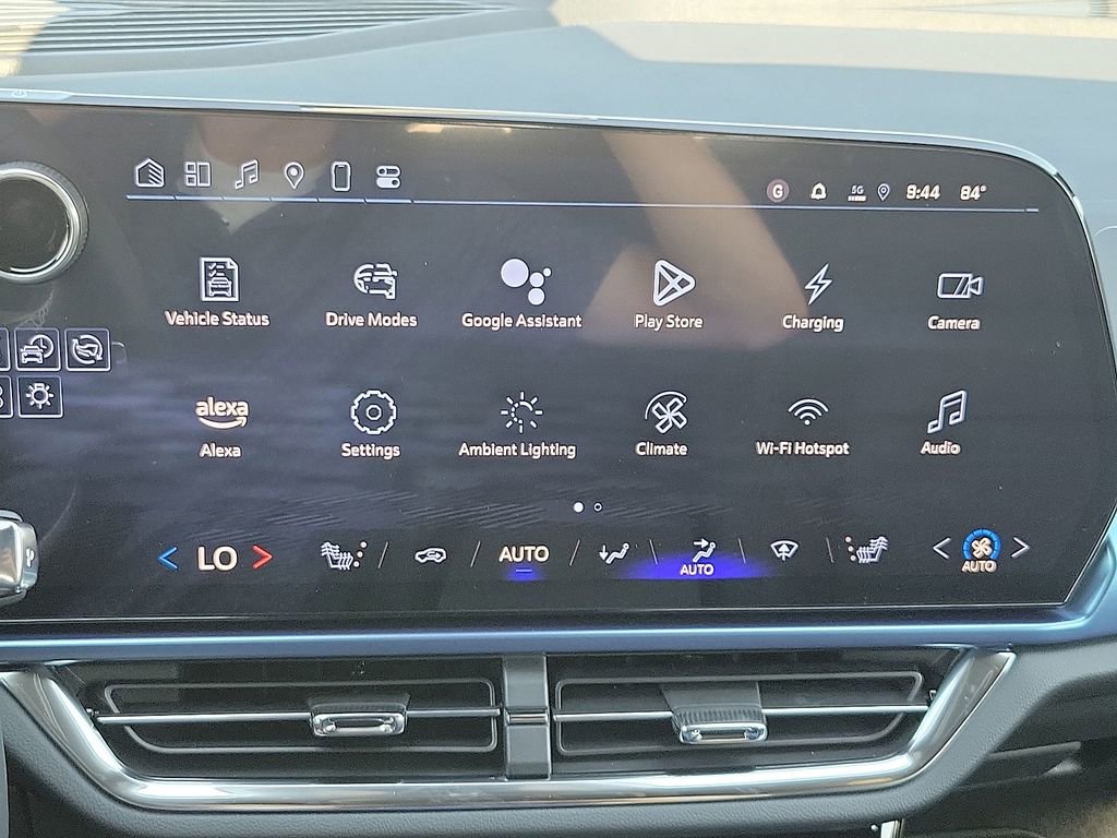 New 2025 Chevrolet Equinox EV LT image 16