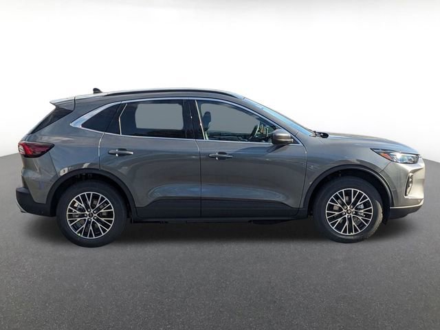 New 2026 Ford Escape SE w/ PHEV Premium Package image 2