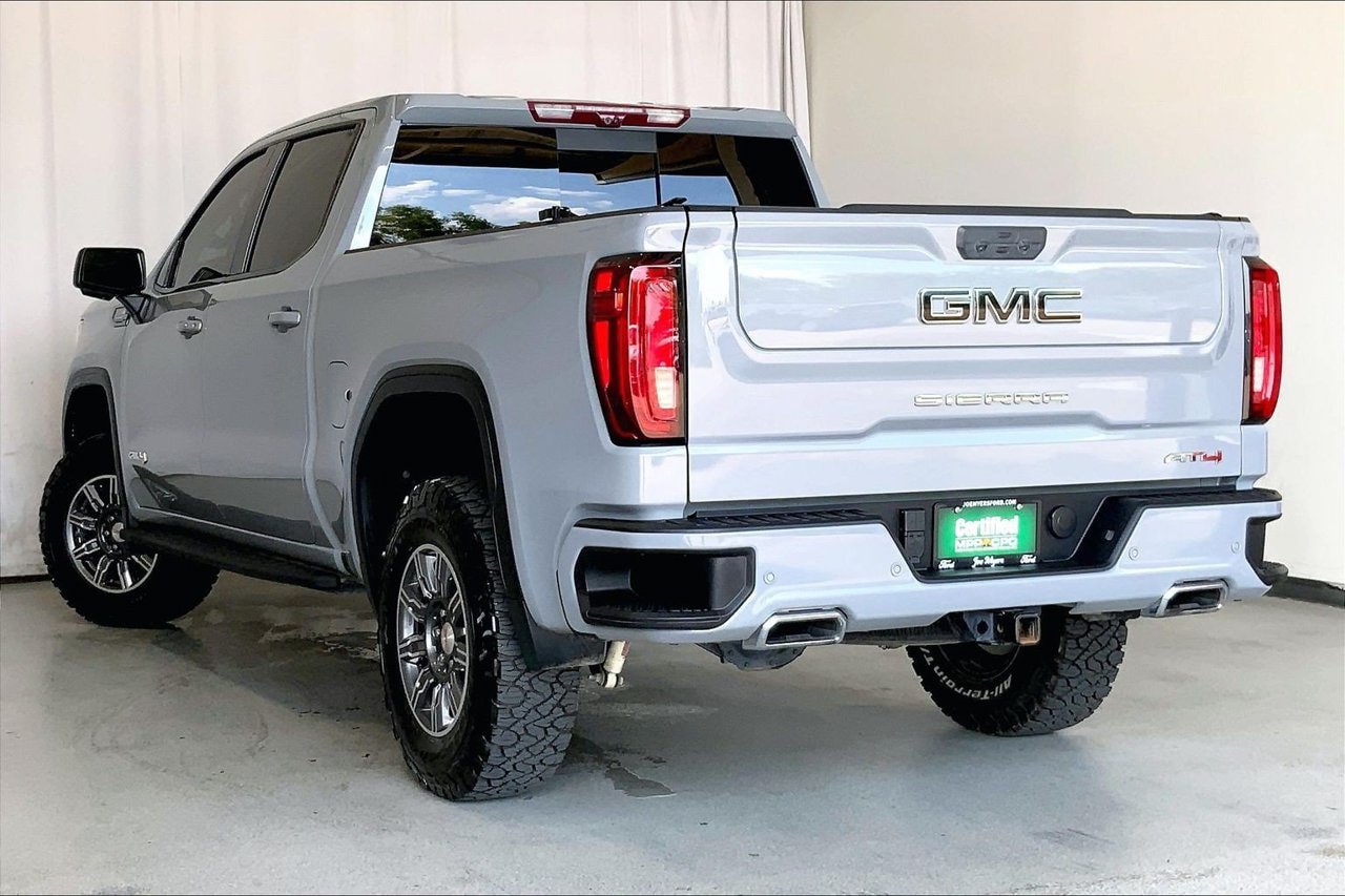 Used 2024 GMC Sierra 1500 AT4 w/ Technology Package AWD/4WD image 10