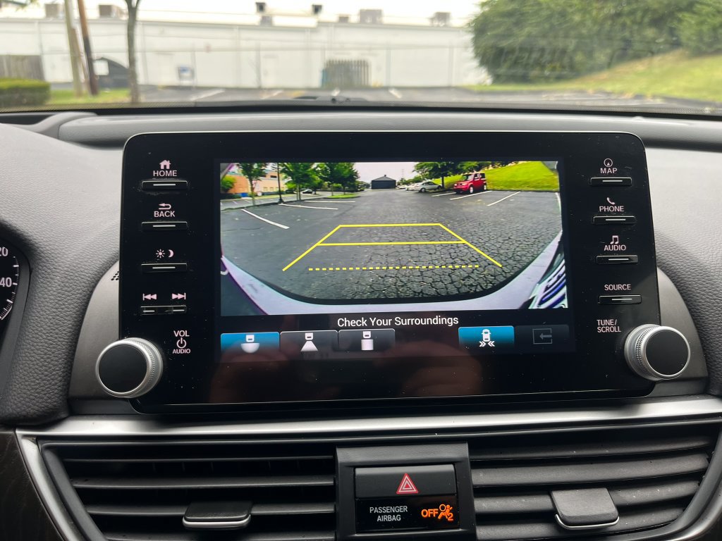 Used 2022 Honda Accord Touring image 18