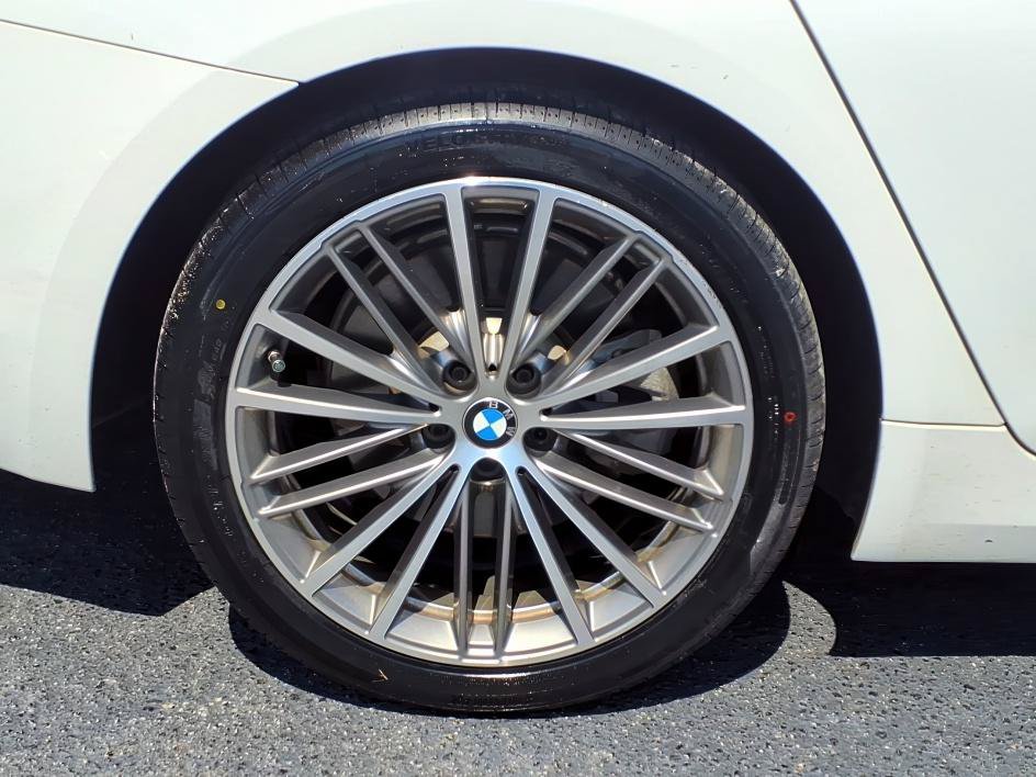 Used 2019 BMW 540i xDrive w/ Executive Package AWD/4WD image 8