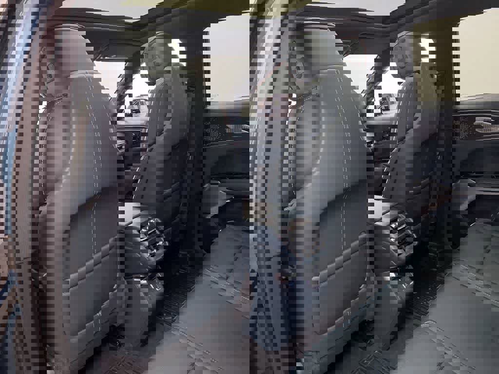 Certified 2025 Cadillac Lyriq Luxury w/ Nappa Leather Package image 16