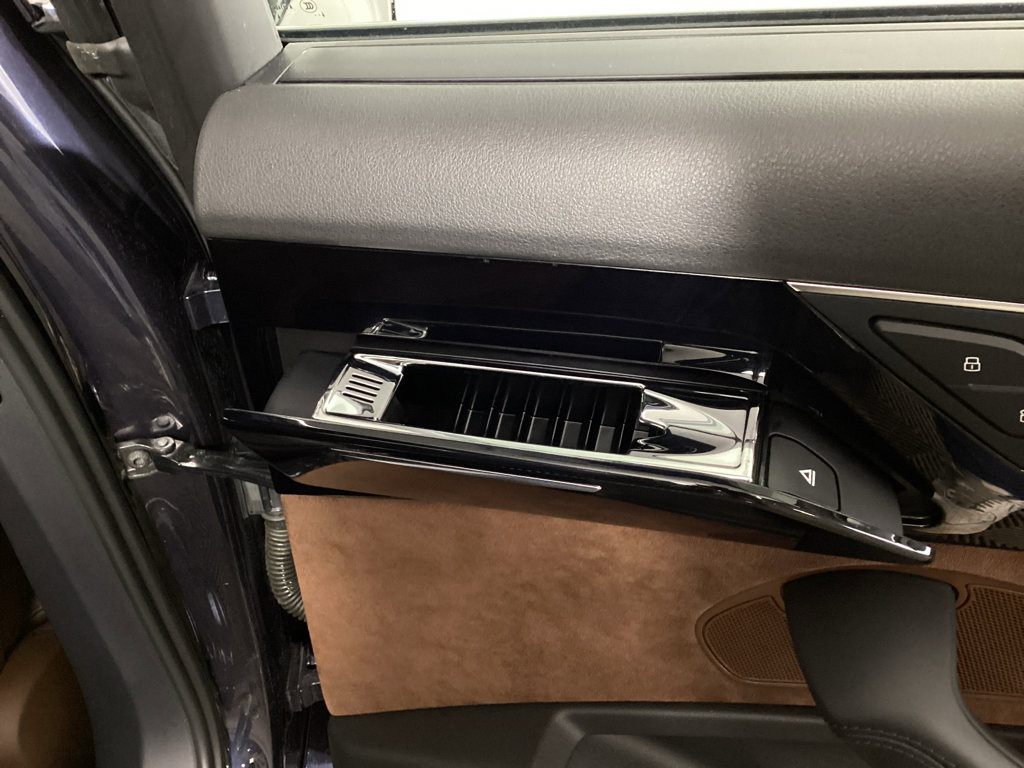 Used 2017 Audi A8 L 3.0T w/ Executive Package image 12