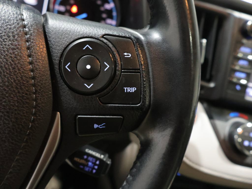 Used 2018 Toyota RAV4 XLE w/ Convenience Package image 34