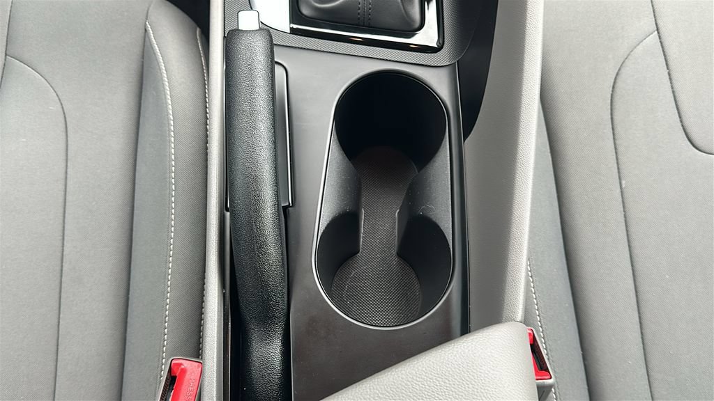 Certified 2024 Hyundai Elantra SEL FWD image 28