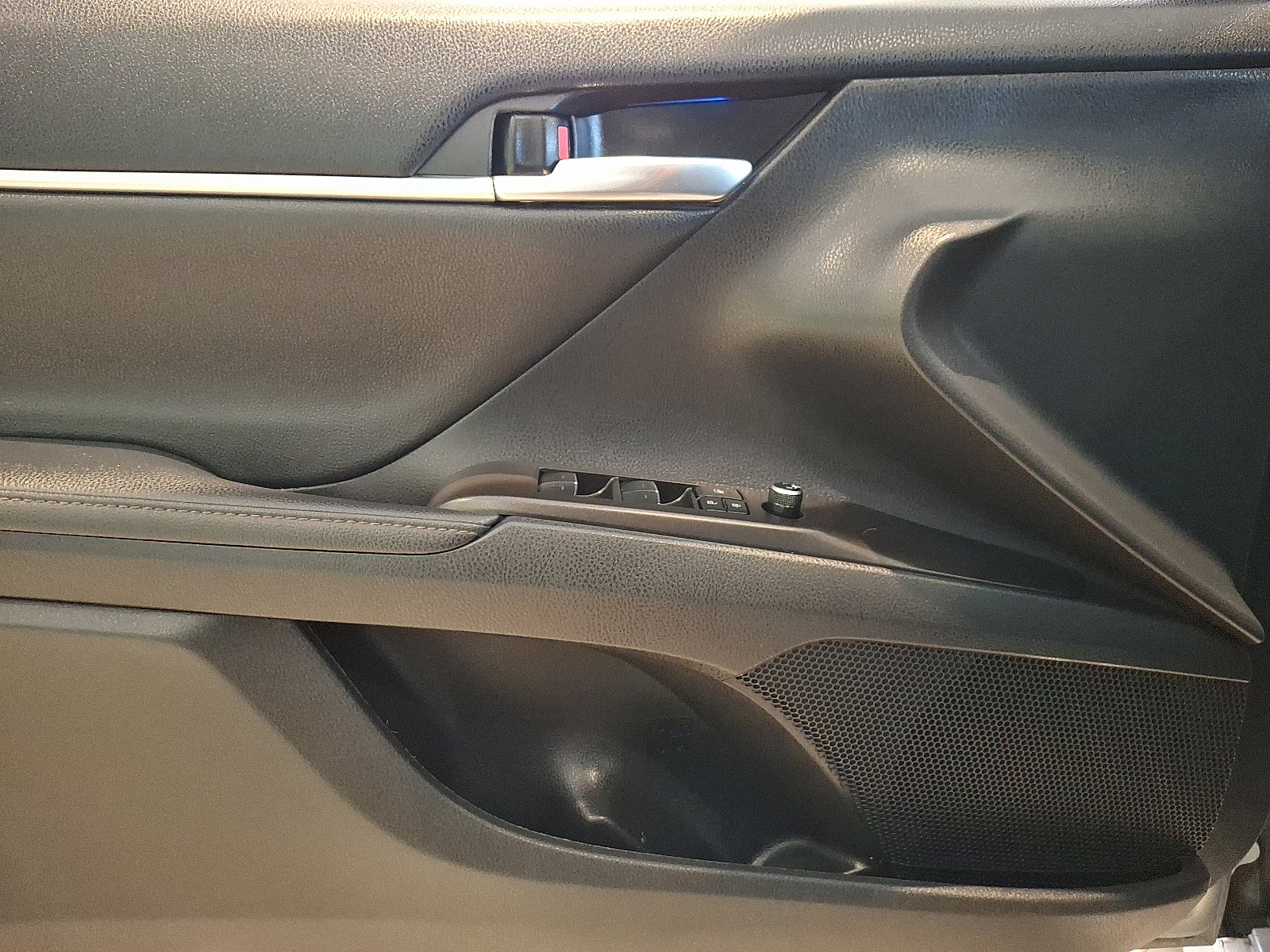 Certified 2021 Toyota Camry XLE AWD/4WD image 12