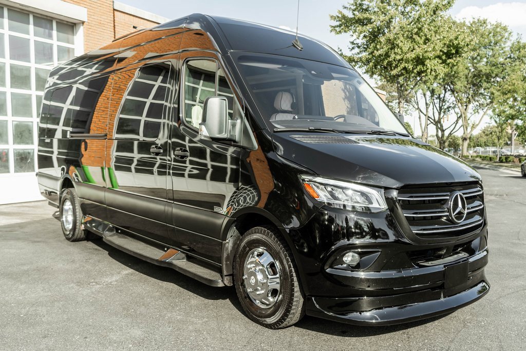 Used 2022 Mercedes-Benz Sprinter 3500 image 6