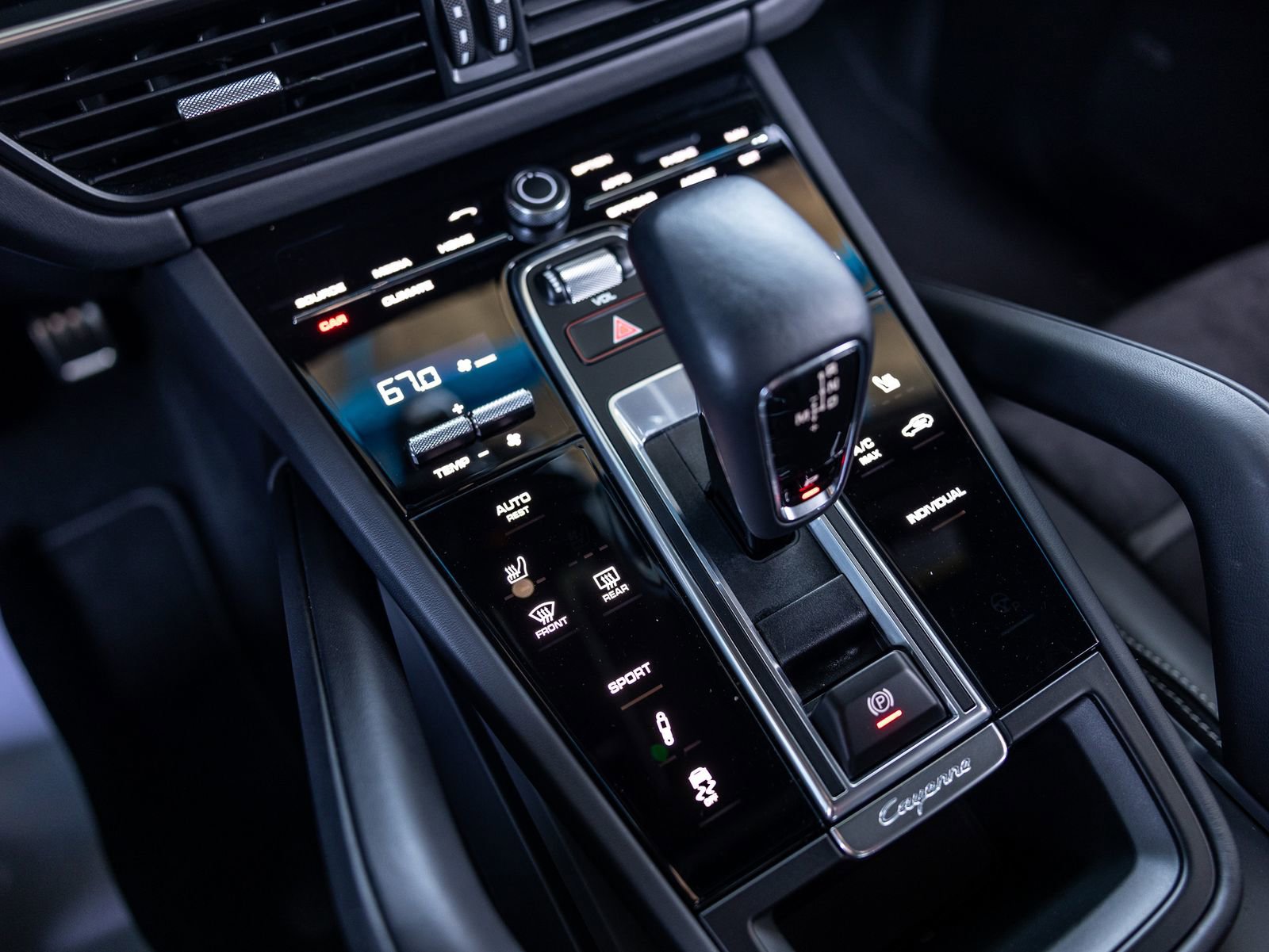 Certified 2023 Porsche Cayenne GTS AWD/4WD image 57