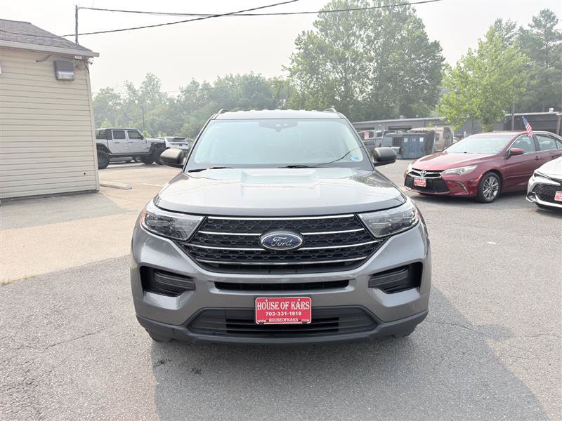 Used 2023 Ford Explorer XLT AWD/4WD image 8