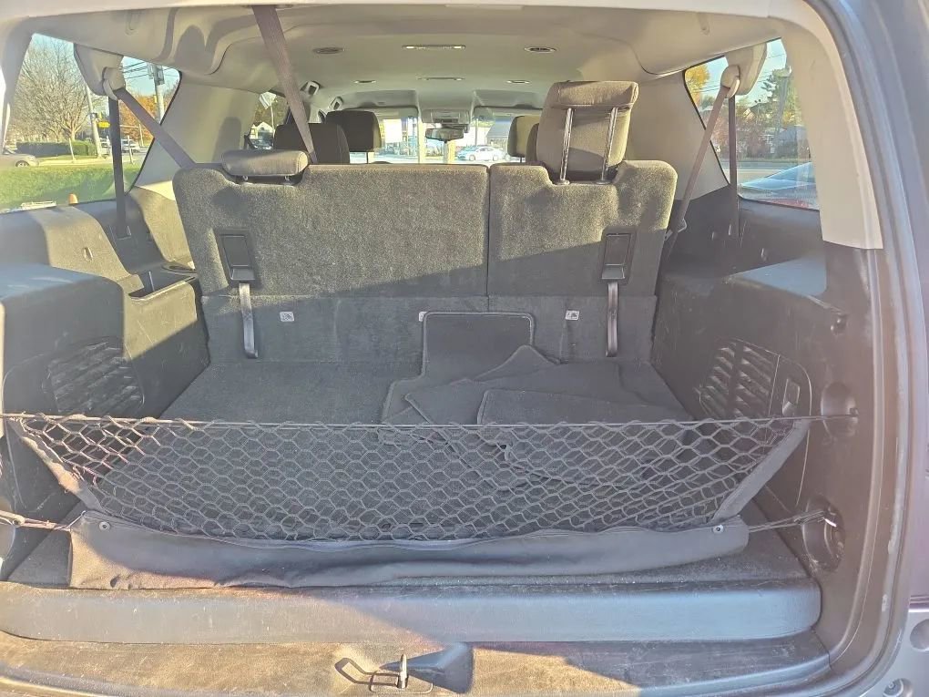 Used 2017 Chevrolet Suburban LS w/ Enhanced Driver Alert Package image 20