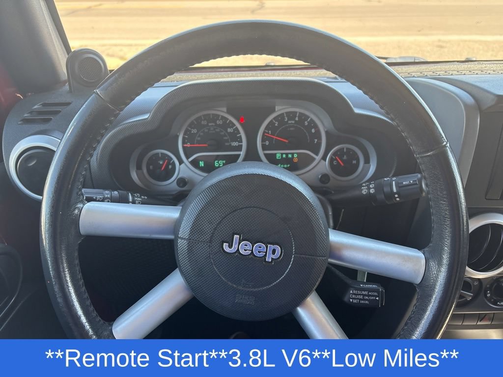 Used 2008 Jeep Wrangler Unlimited Sahara AWD/4WD image 8