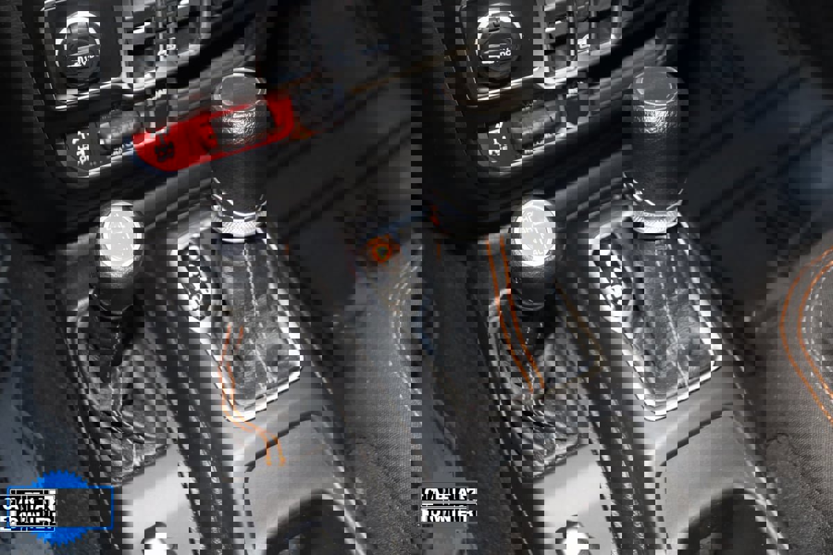 Used 2023 Jeep Gladiator Mojave w/ Cold Weather Group image 7