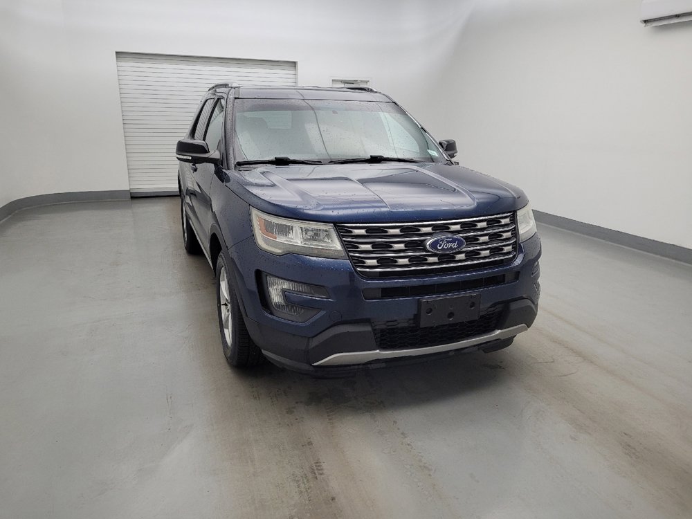 Used 2016 Ford Explorer XLT w/ Equipment Group 201A AWD/4WD image 14