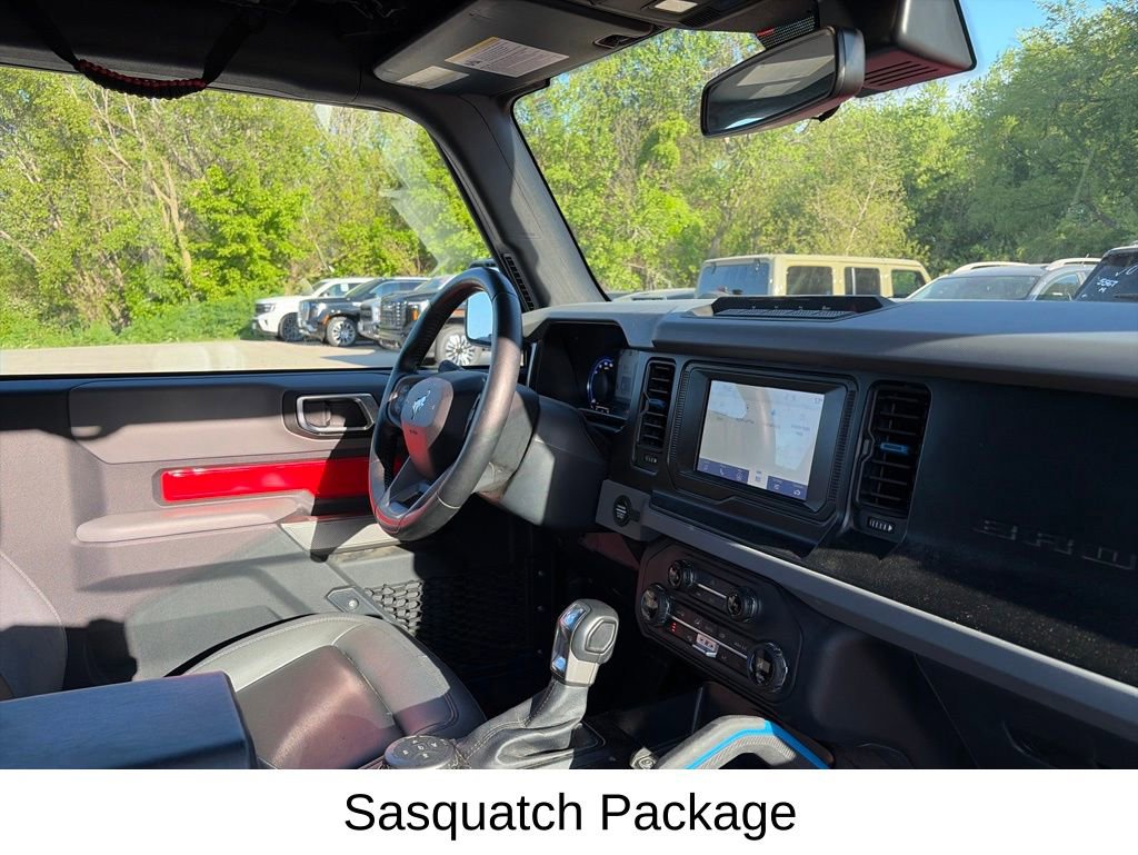 Used 2023 Ford Bronco Black Diamond w/ Sasquatch Package AWD/4WD image 13