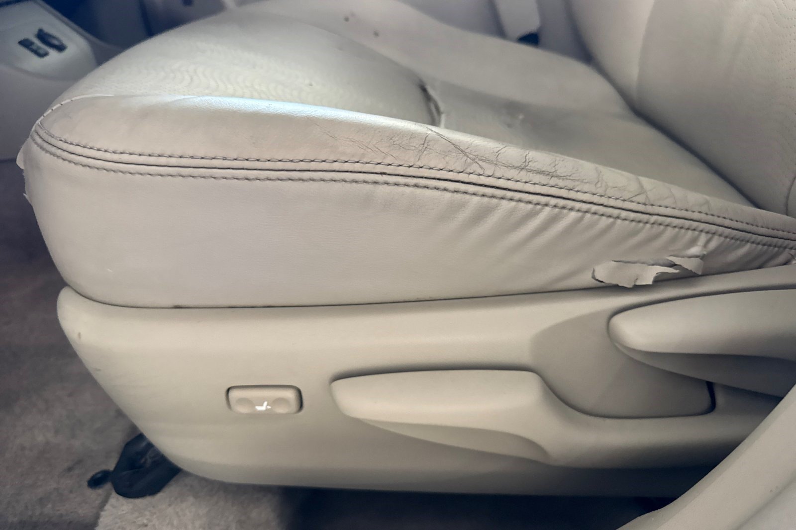 Used 2011 Toyota Prius Four w/ Solar Roof Pkg FWD image 14