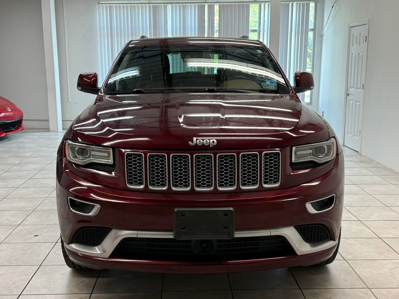 Used 2016 Jeep Grand Cherokee Summit w/ Platinum Series Group AWD/4WD image 2