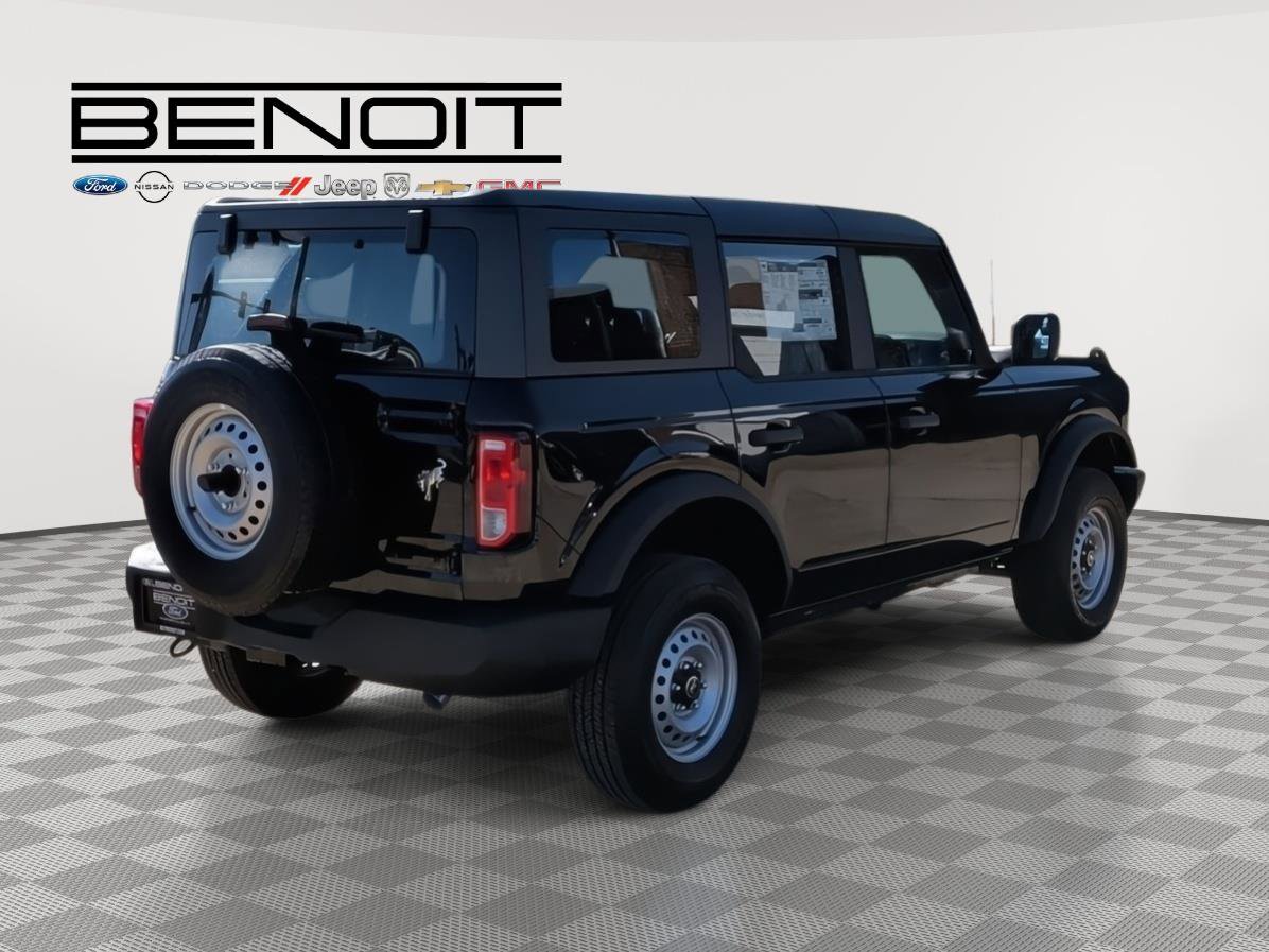 New 2025 Ford Bronco 4-Door image 5